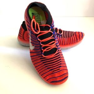 Preowned Nike RN Motion Flyknit Boys 6 / wmn 7.5